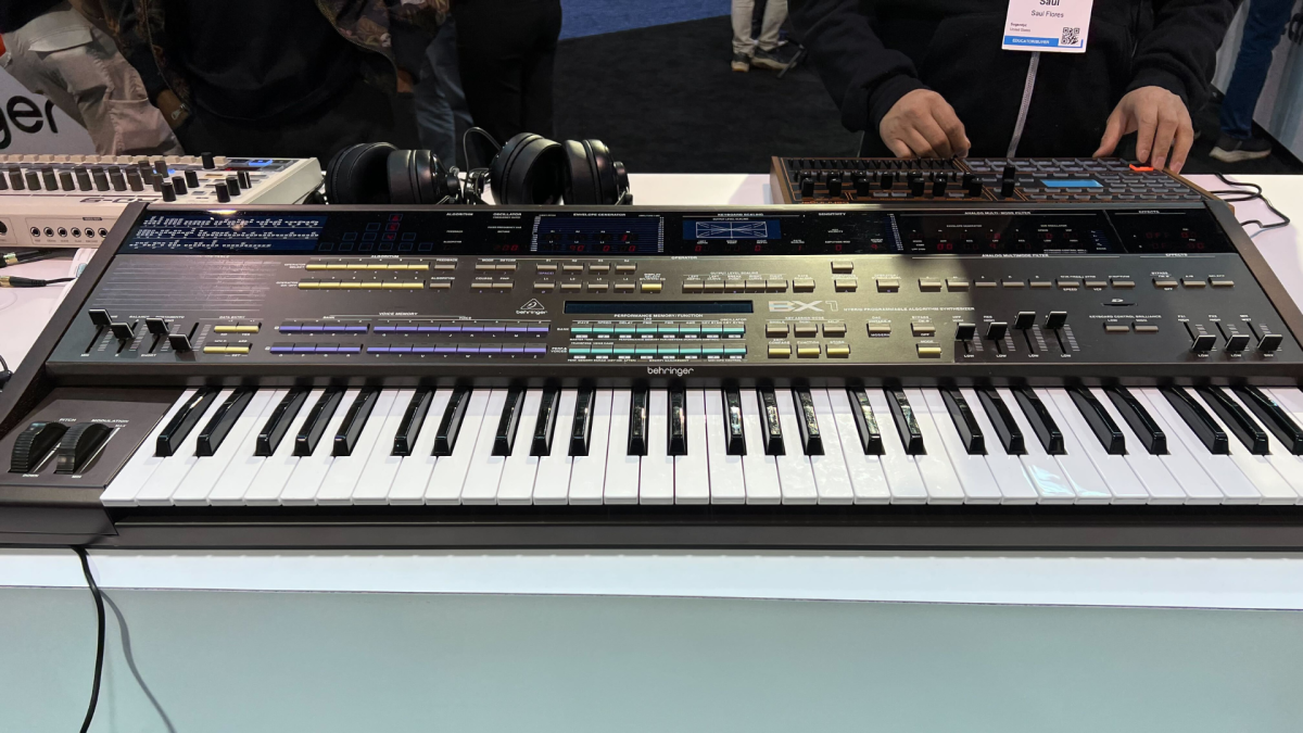 Behringer - Behringer brille au Namm avec le BX1 - Découvrez les dernières innovations