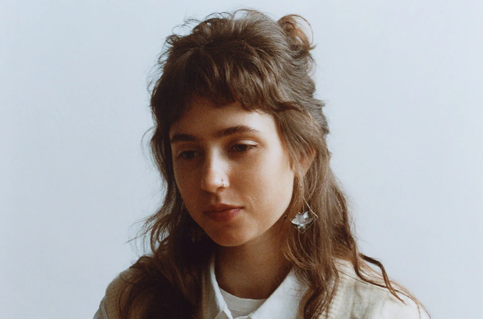 Clairo - Clairo réclame de la « sorcellerie » sur Donald Trump le jour de l'inauguration