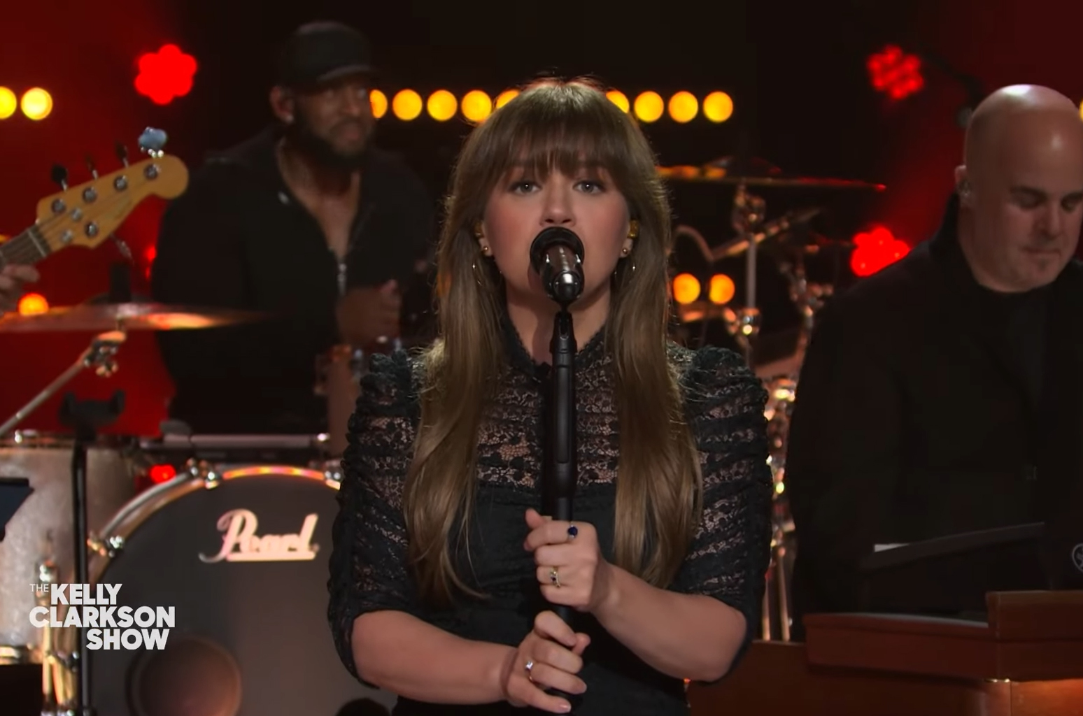 Kellyoke - Les performances rock de Kelly Clarkson sont "trop douces" dans sa nouvelle reprise de Hozier sur Kellyoke.