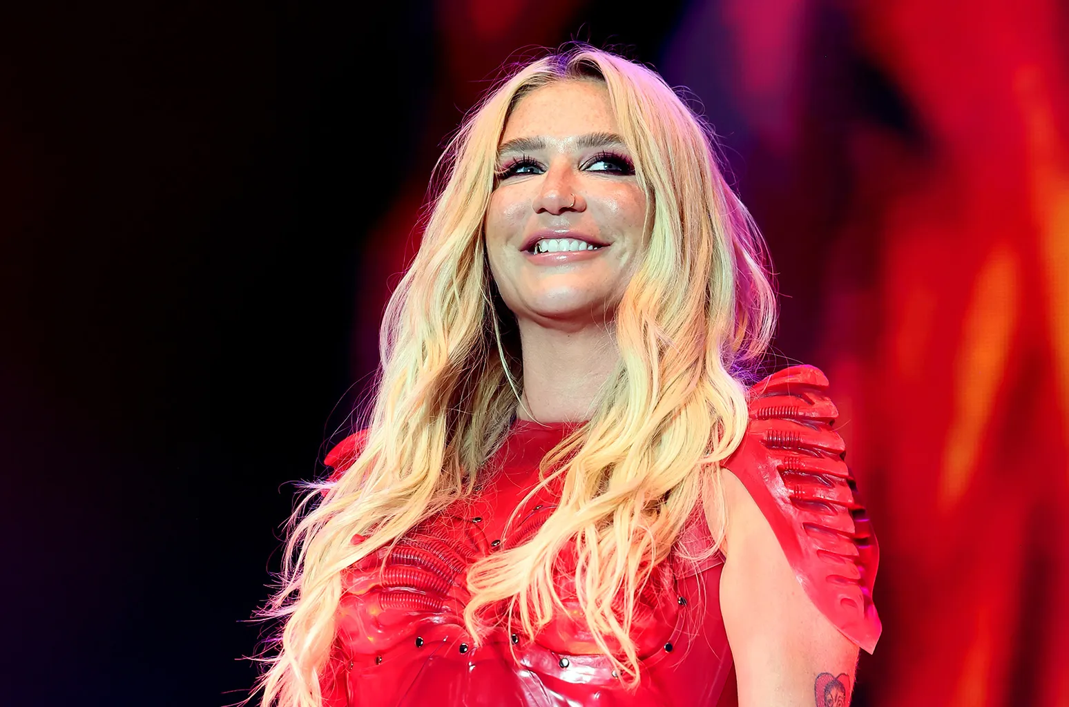 TikTok - Kesha affirme que TikTok est 'temporaire' mais son hit de 2009 'Tik Tok' est 'éternel'