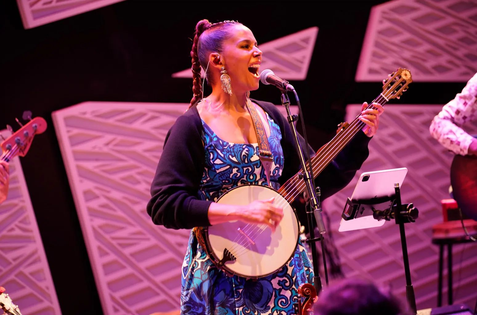 concert - Rhiannon Giddens annule son concert au Kennedy Center après la prise de contrôle du conseil par Trump