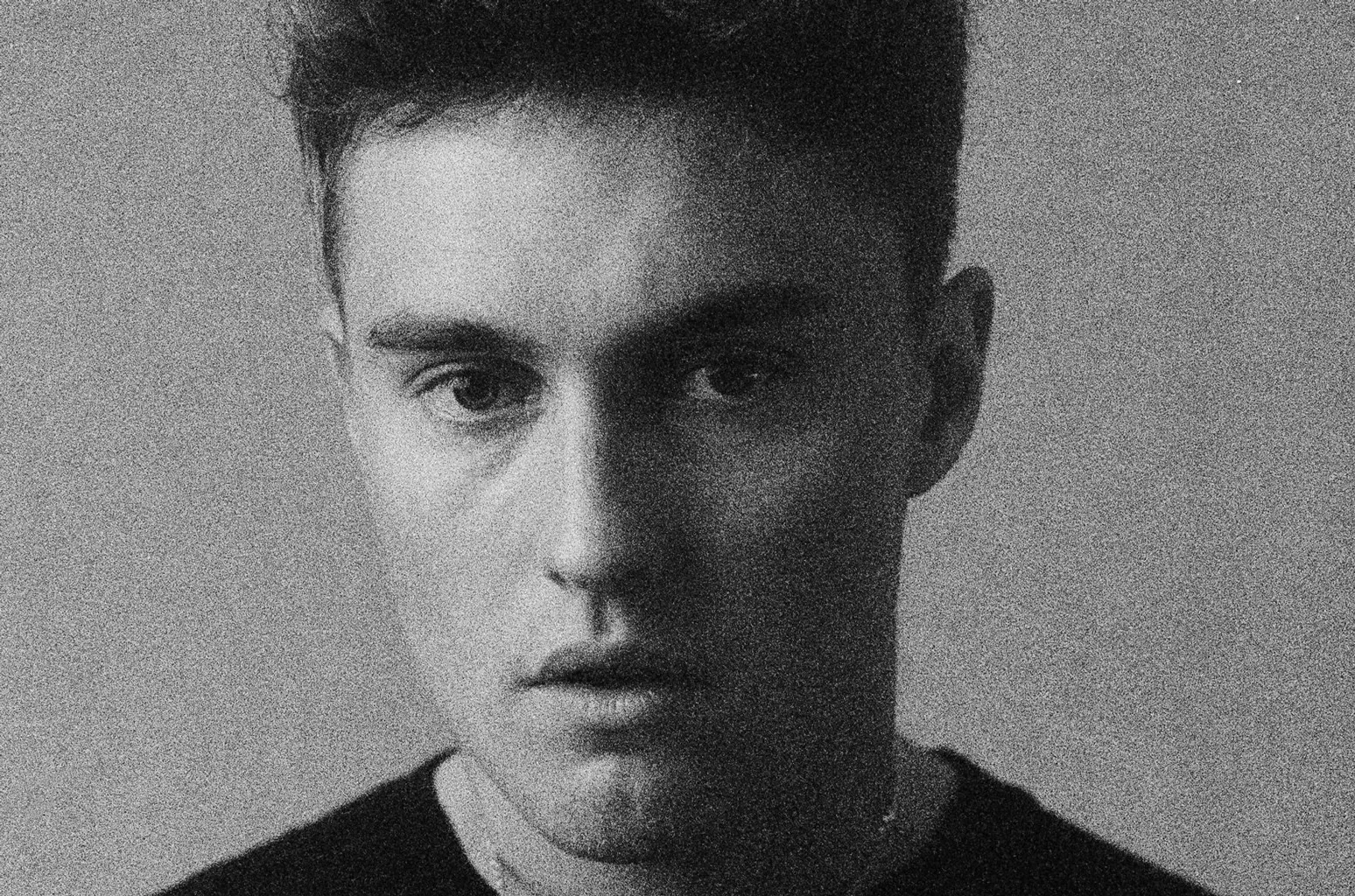 Concerts - Sam Fender Ajoute Trois Concerts en Plein Air au Royaume-Uni pour sa Tournée d'Été 2025 « People Watching »