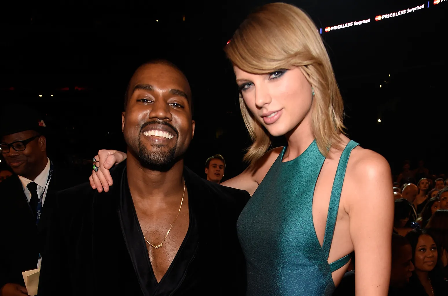 Taylor - Ye révèle qu'il ne suit désormais que Taylor Swift sur Instagram