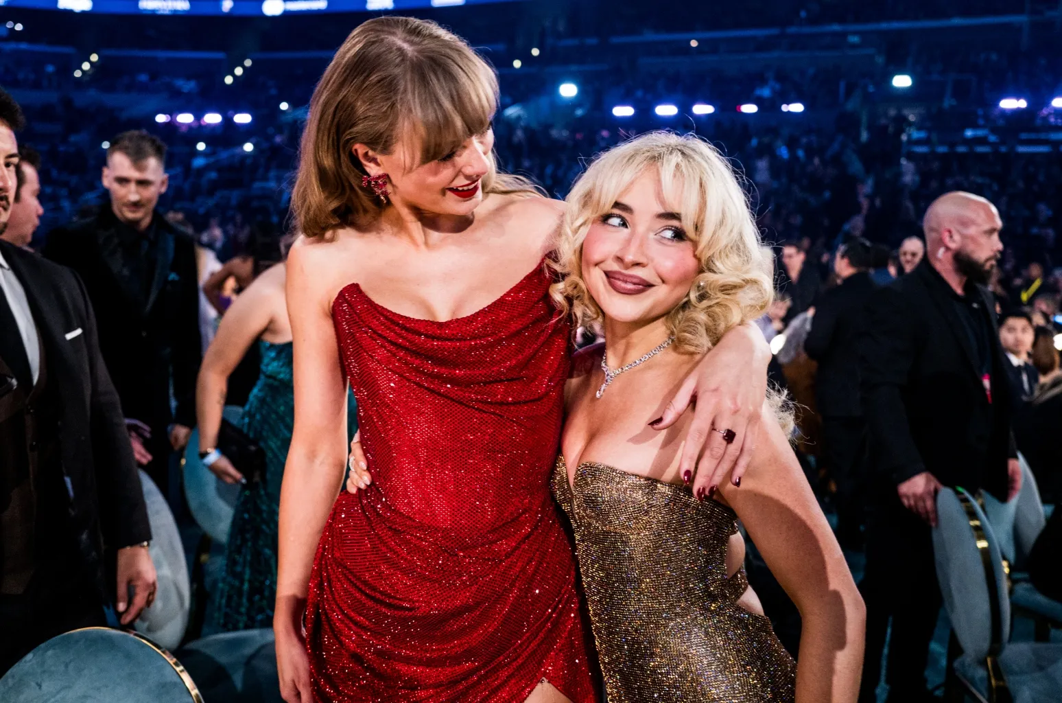 photos - Sabrina Carpenter partage des photos de la fête après les Grammy avec Taylor Swift, Chappell Roan et d'autres