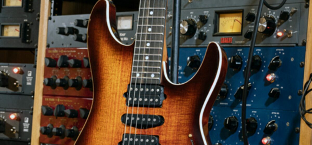 Ibanez - Ibanez Sort L'AZ47P2K : Découvrez ses caractéristiques essentielles !