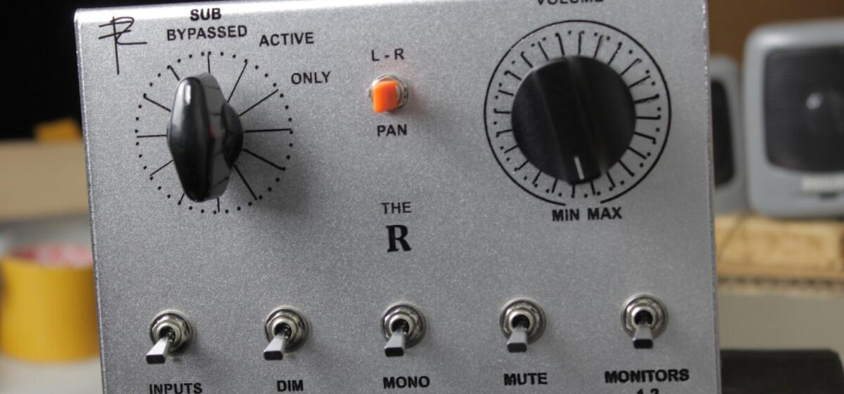 R - Faye Rstudios présente le R