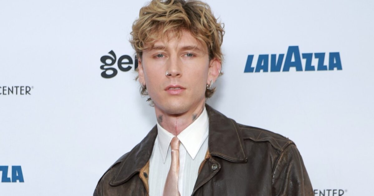 Harvard - Mgk s'illustre lors d'une conférence à l'Ivy League : 'Harvard a un nouveau professeur'