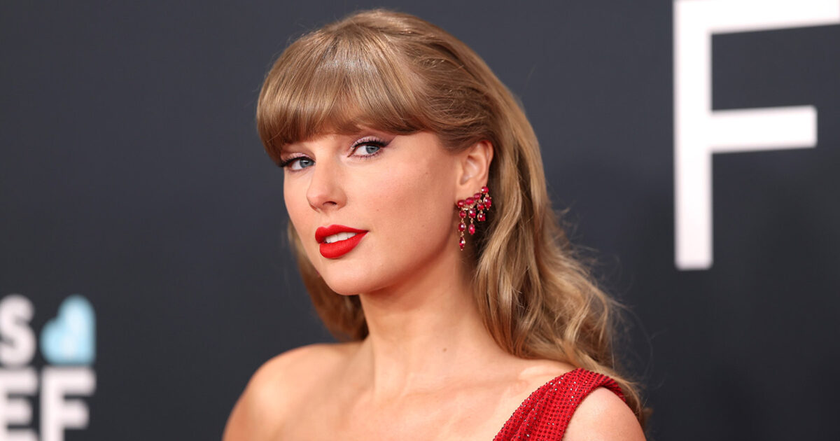 Taylor - Taylor Swift revient dans « le Graham Norton Show » pour parler de « la vie d'une showgirl »