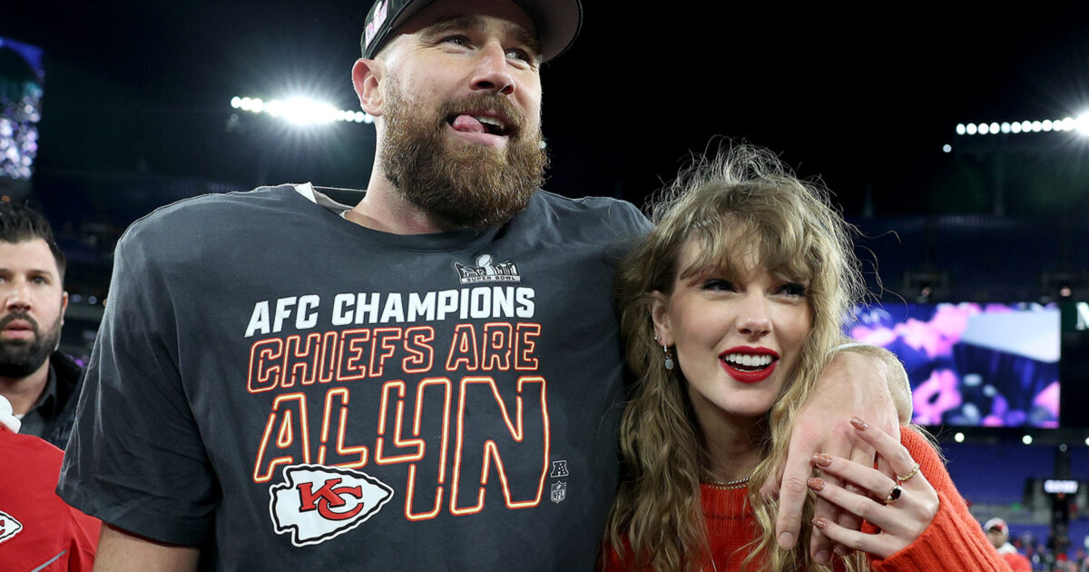 Taylor - Voici pourquoi les fans de Taylor Swift pensent que Travis Kelce a laissé un indice sur 'life Of A Showgirl' il y a plusieurs mois