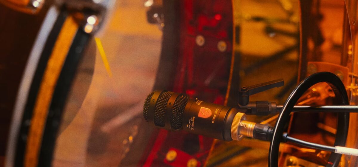 Microphone - Lauten Audio Lance Le Kick Mic Pour L'Intérieur Des Grosses Caisses.