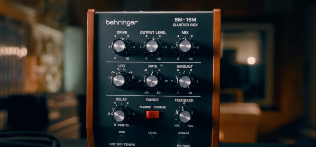 Cluster - Behringer Lance le Bm-18m Cluster Box