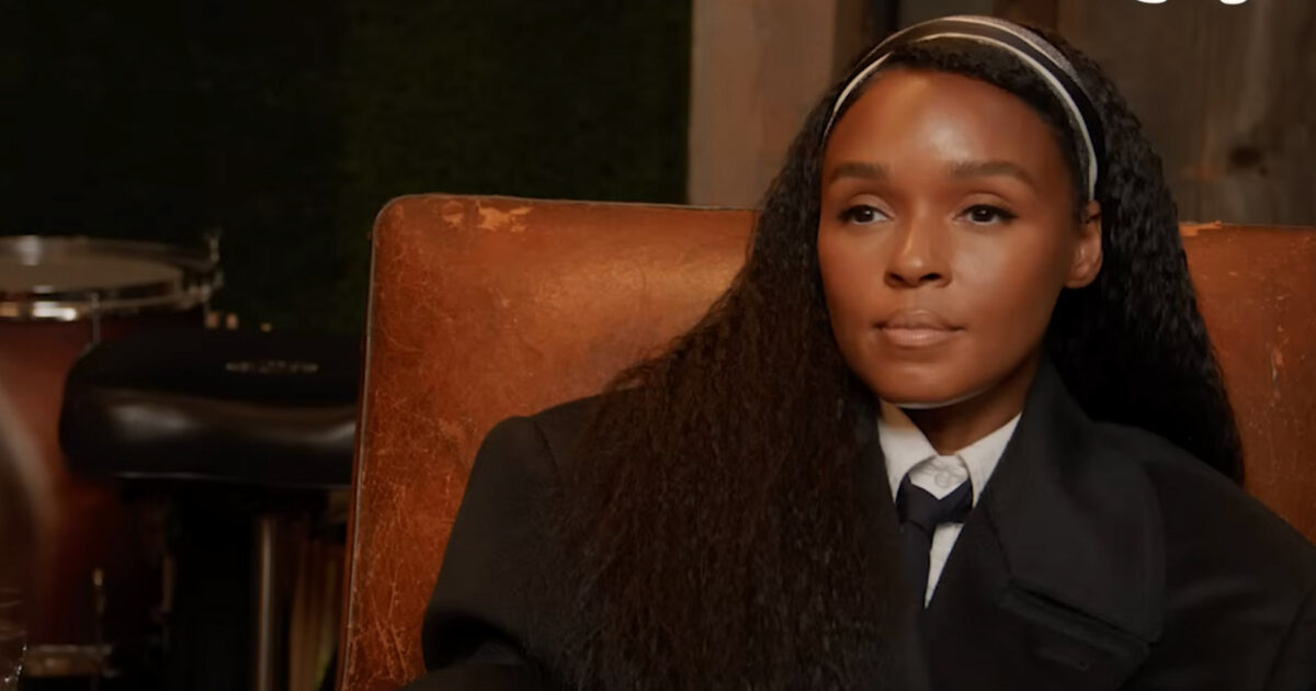 David - Janelle Monáe révèle avoir voyagé dans le temps jusqu'aux années 1970 pour voir David Bowie en concert : « C'était incroyable »