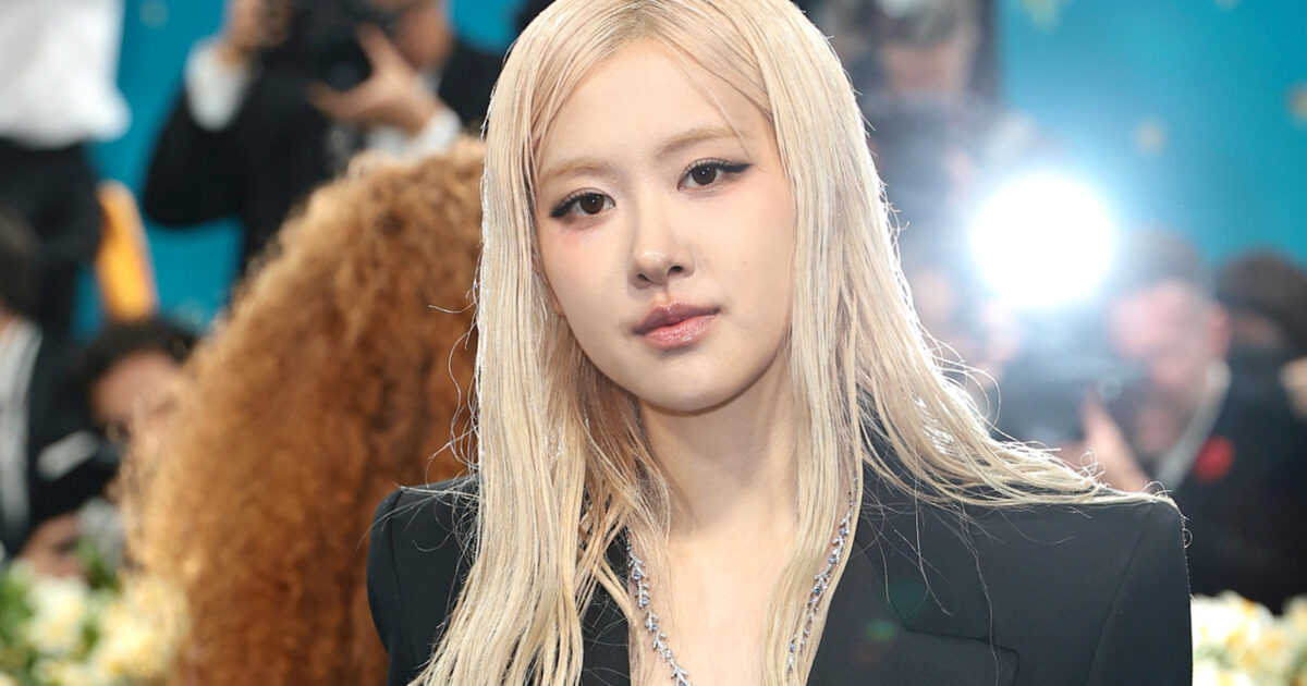 Grammy - RosÉ éprouve des frissons à l'idée de remporter un Grammy un jour : « C'est toujours un rêve pour moi »