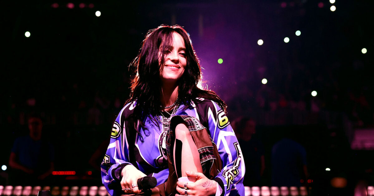 Cadeaux - Billie Eilish Offre Des Cadeaux À La Fan Qui L'a Défendue Contre Un Spectateur Aggressif À Miami