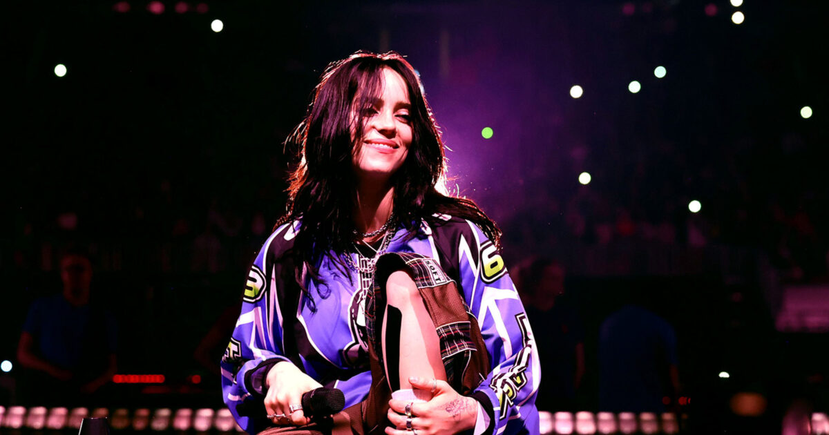 chanson - Billie Eilish révèle qu'elle a failli abandonner « birds Of A Feather » car elle trouvait la chanson « un peu stupide »