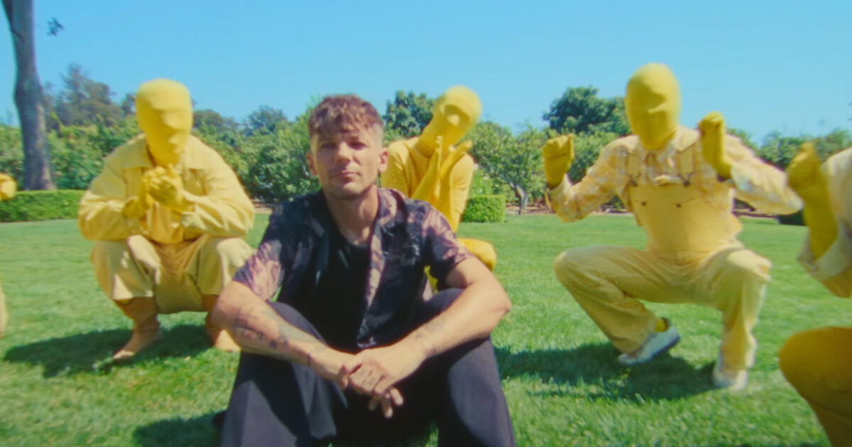 Clip - Louis Tomlinson Vit Son Moment à la Beyoncé Avec Son Nouveau Clip Musical 'lemonade' Folklorique