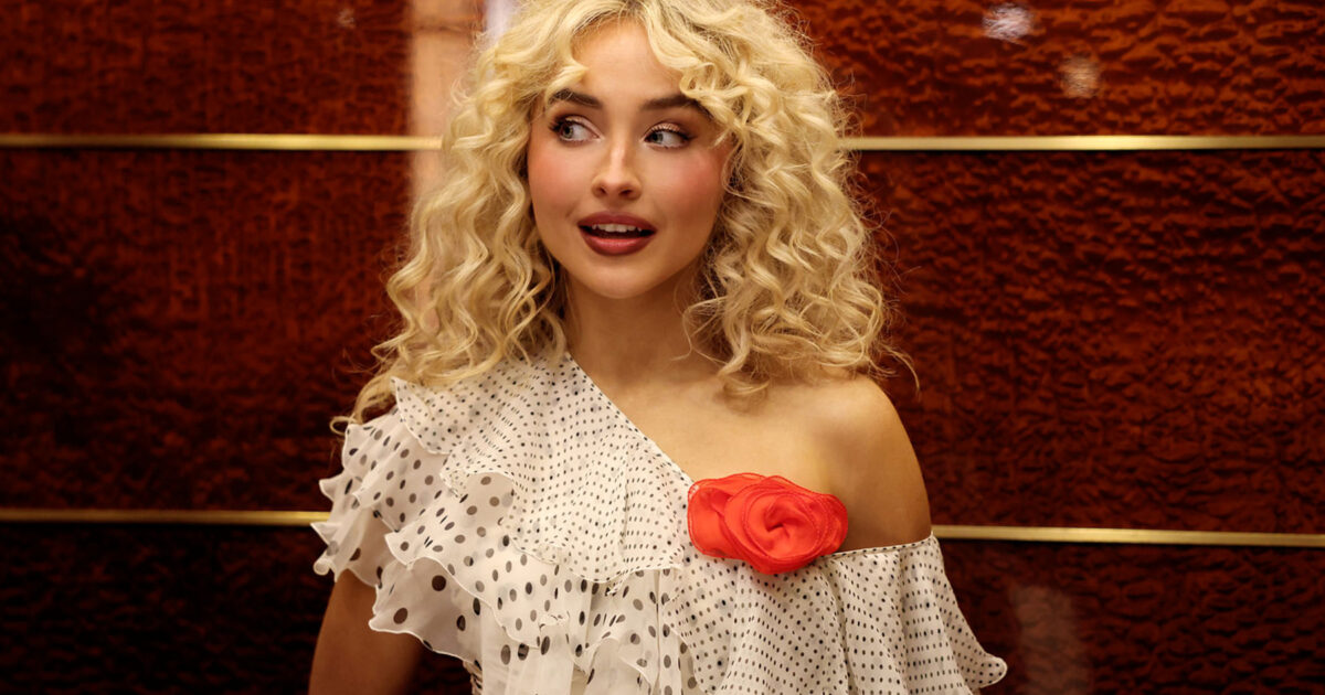 SNL - Sabrina Carpenter dévoile des aperçus des coulisses de 'SNL' de ce soir