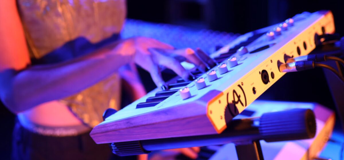 Astrolab - Arturia dévoile l'Astrolab 37