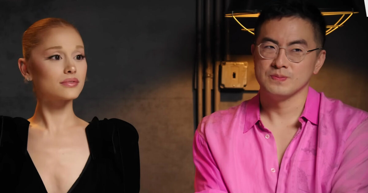 Ariana - Ariana Grande revient sur le détecteur de mensonges avec Bowen Yang et trébuche encore sur la question de l'alunissage : « Je m'en fiche, je suis inquiète pour la Terre ! »