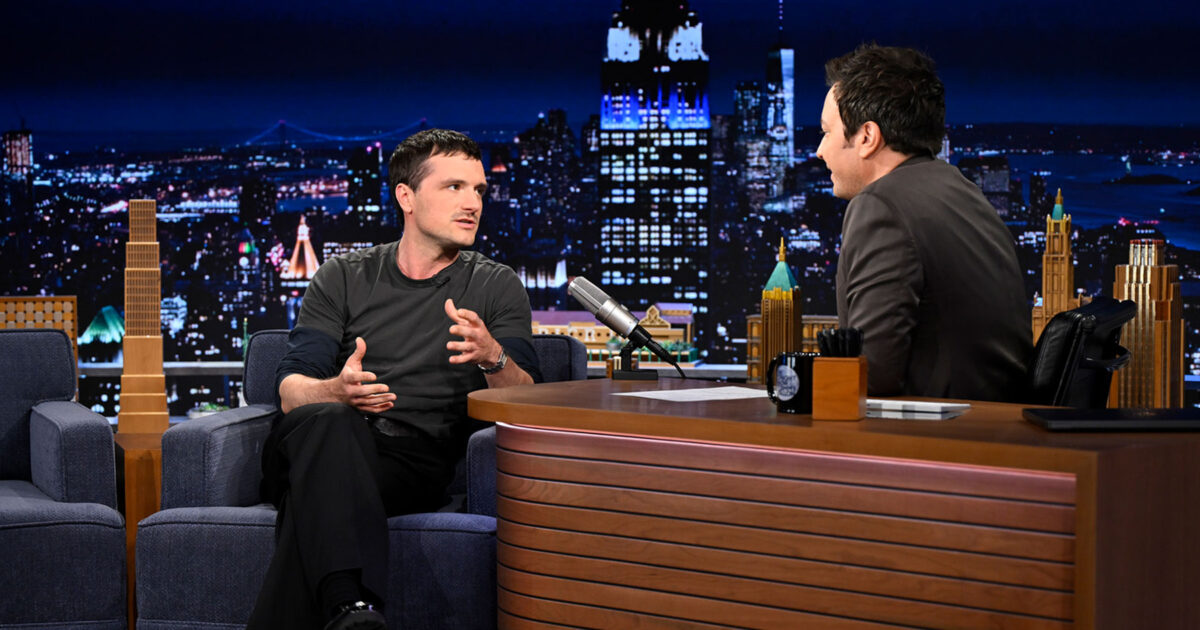 Ariana - Josh Hutcherson se souvient qu'Ariana Grande se comparait à Mariah Carey lors de son passage dans 'Victorious'