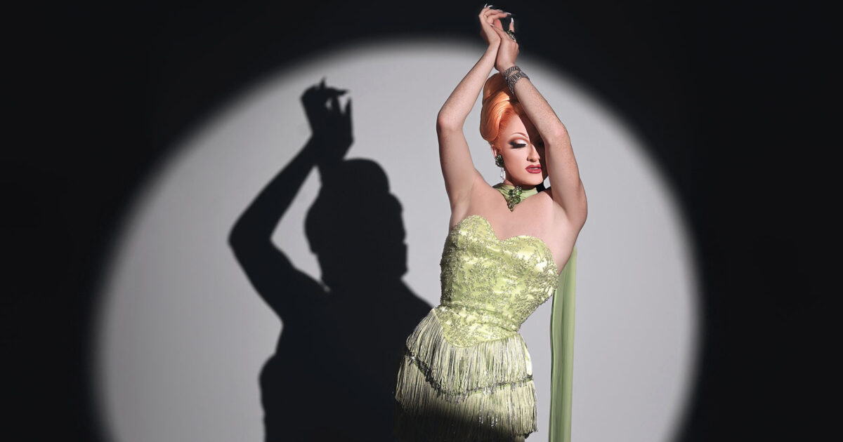 album - Plasma de 'Drag Race' partage les conseils de son père qui ont inspiré son premier album live : « La perfection est l'ennemi du grand »