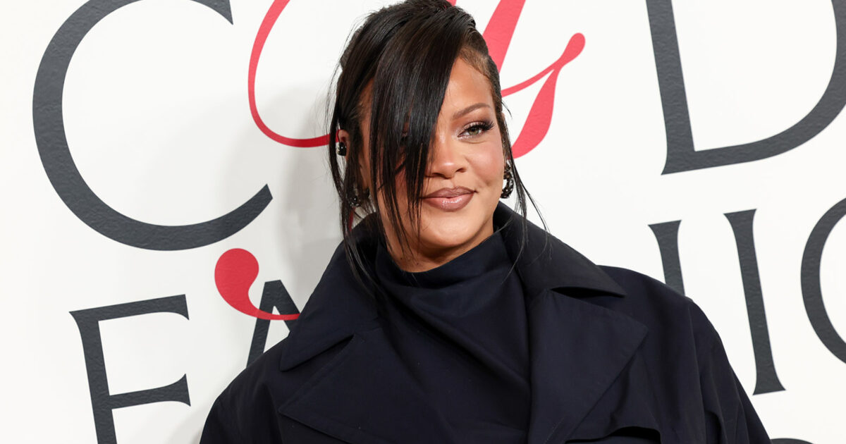 Rihanna - Rihanna répond avec humour à la résurgence d'une photo peu flatteuse d'elle dans un post sur les préférences masculines