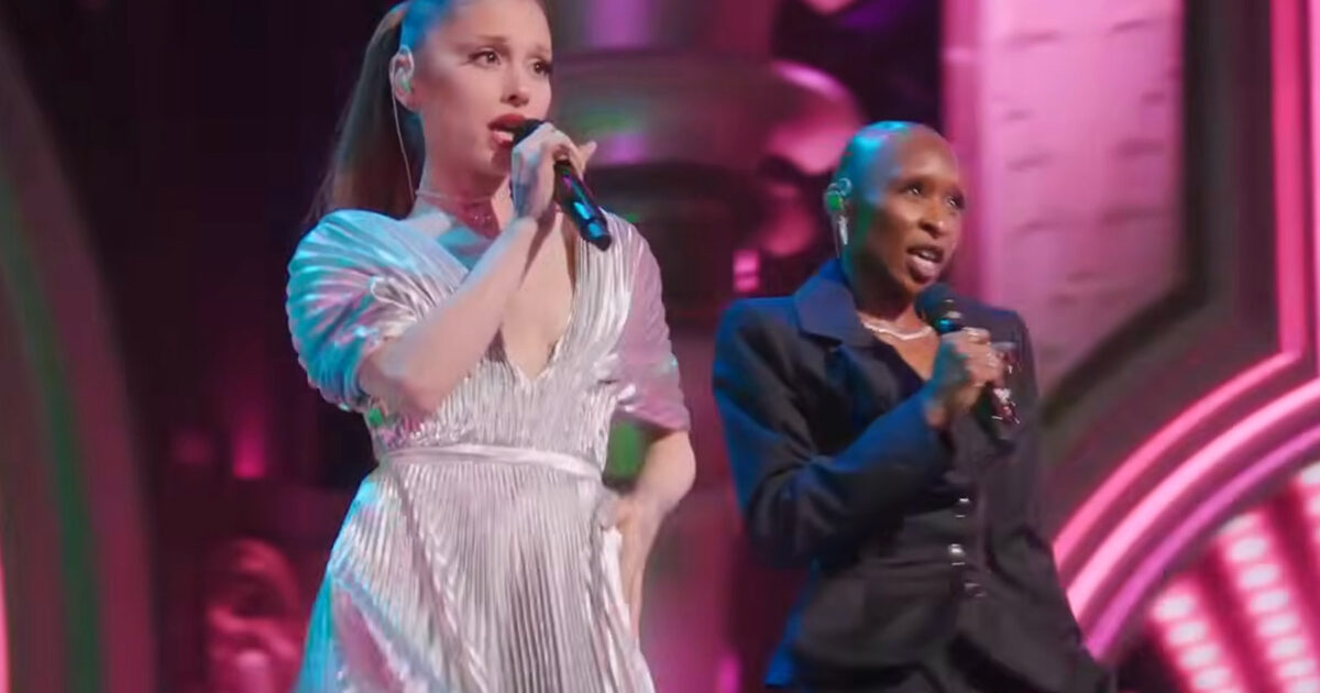 Wicked - Découvrez Ariana Grande et Cynthia Erivo s'affronter dans un aperçu exclusif du premier concert spécial de « Wicked »