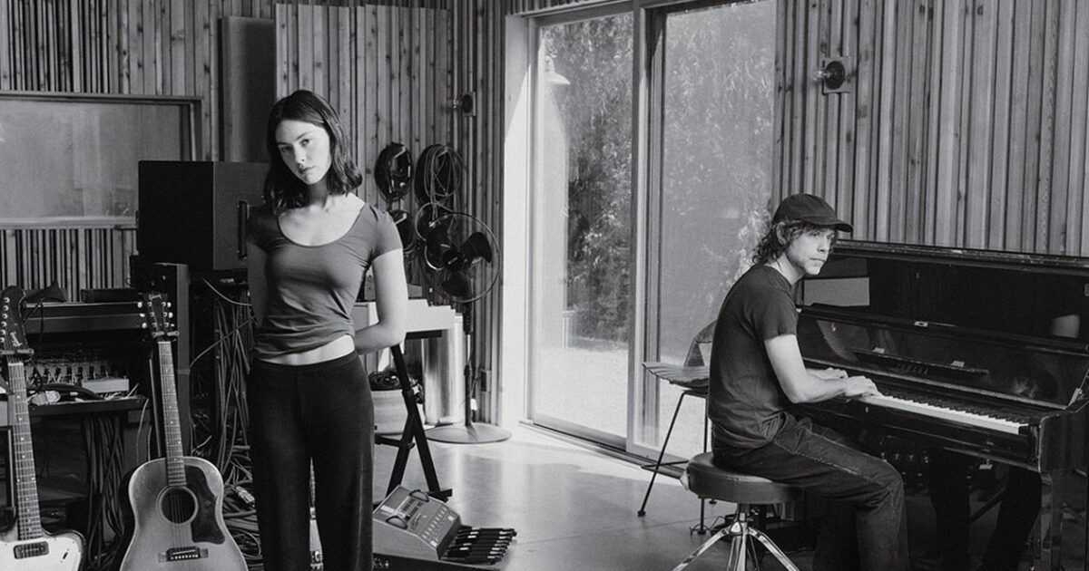 chanson - Gracie Abrams, Aaron Dessner et Bon Iver lancent une chanson pour mettre fin à la violence armée : « le monde souffre »