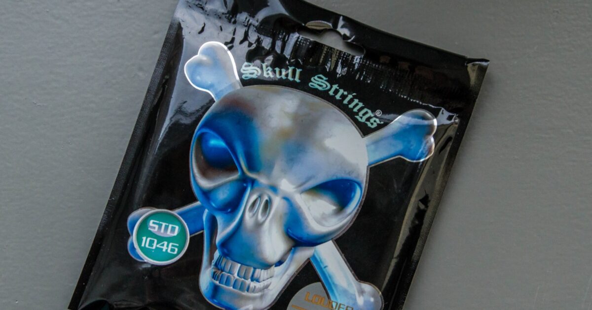 cordes - Test des cordes pour guitare électrique Skull Strings Standard Line : Découvrez leurs performances !