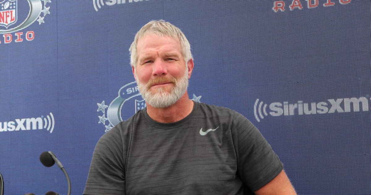 Brett - Brett Favre déclare qu'il préfère regarder le spectacle de mi-temps de Turning Point USA plutôt que Bad Bunny au Super Bowl XL