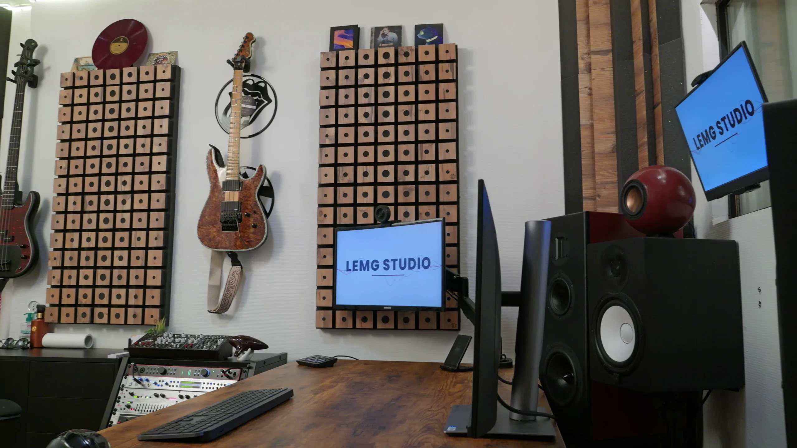 La régie principale, LEMG Studio