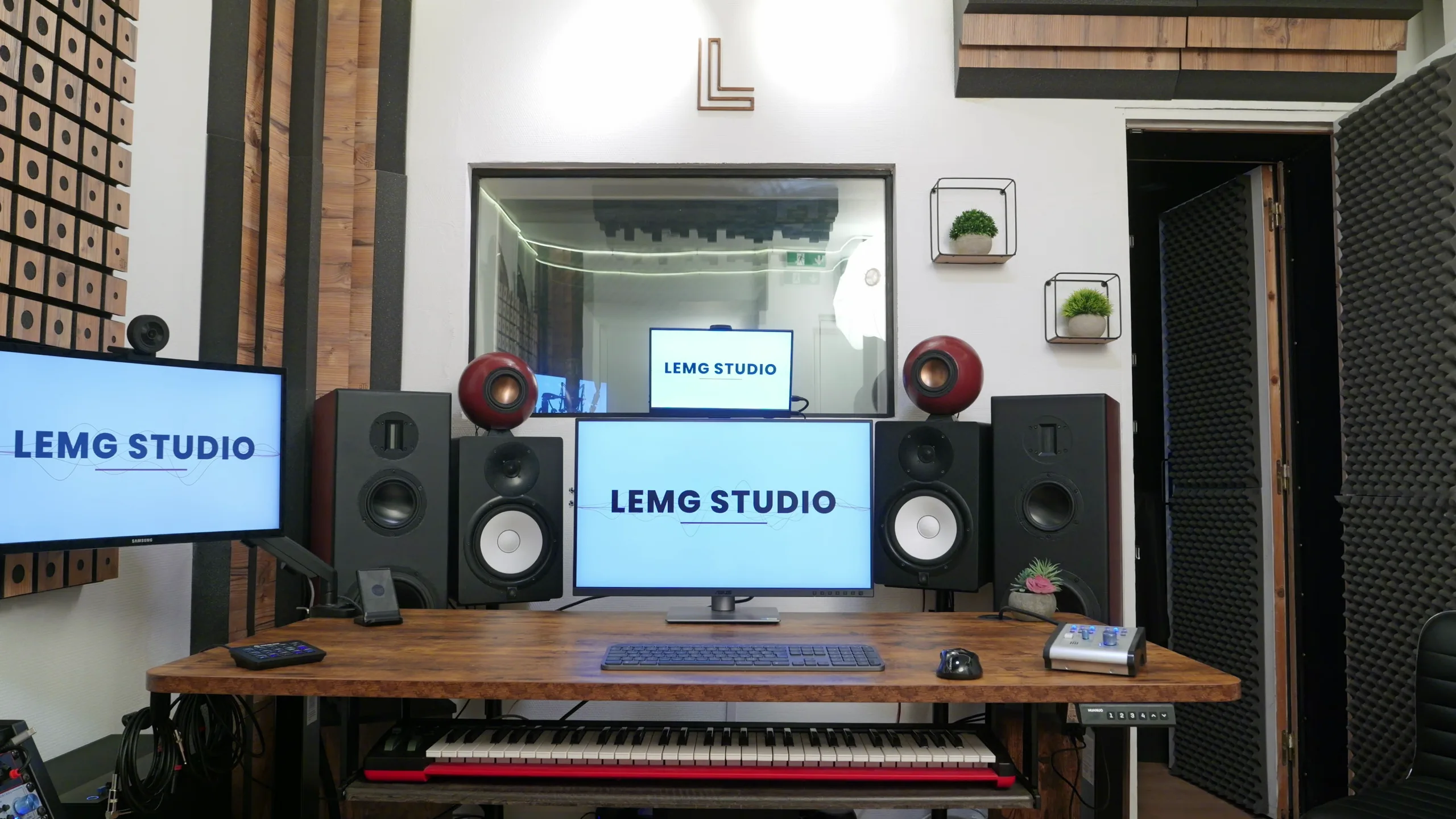 La régie principale de LEMG Studio, Paris 19e